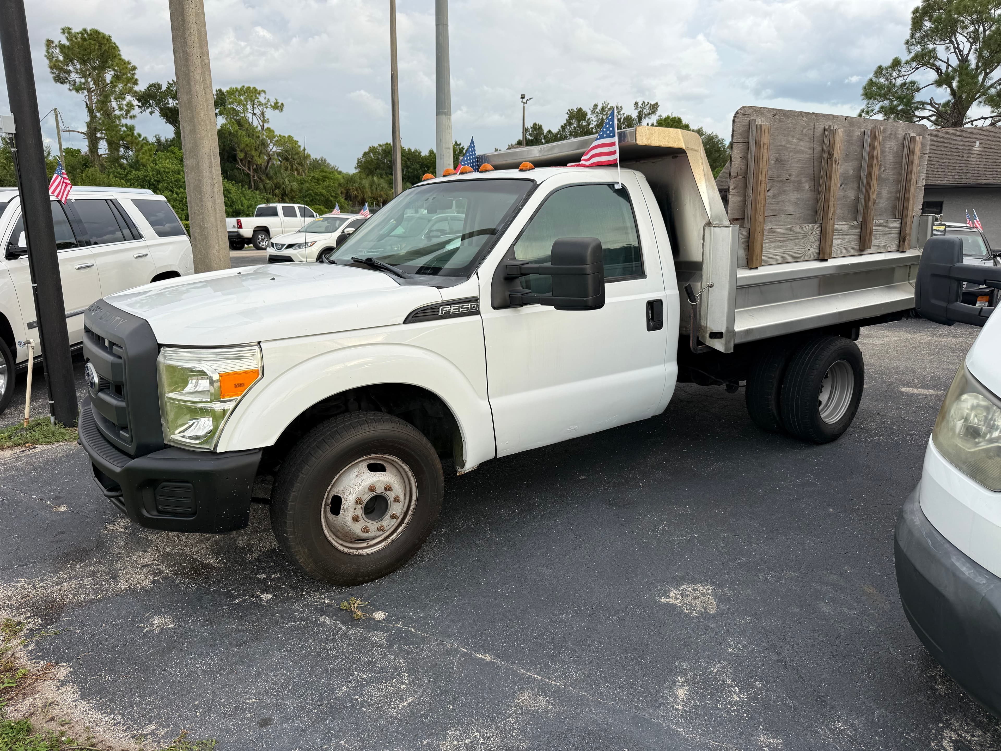 2015 Truck F350 SUPER DUTY REGULAR CAB & CHASSIS XL CAB & CHASSIS 2D